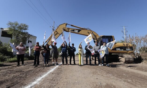 Guasave impulsa obra de pavimentación con inversión privada en el Canal Orizaba