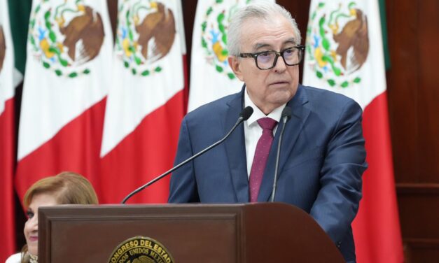 Rocha reafirma rumbo humanista y transformador en reunión con legisladores