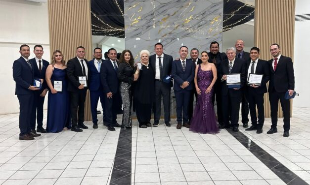 Gala Empresarial CANACO 2025 reúne y reconoce al sector productivo de Guasave