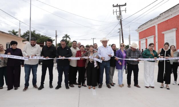 Inauguran pavimentación de la calle Ángel Flores en Bamoa con inversión de más de 3.8 millones de pesos