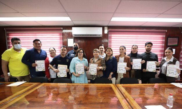 Ayuntamiento de Guasave refuerza operativo para el Desfile Navideño de UPES y Villas Navideñas