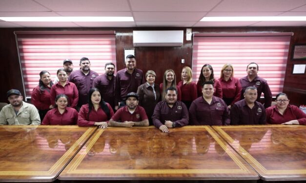 Alcaldesa de Guasave refrenda respeto a derechos laborales en toma de protesta del STASHAG