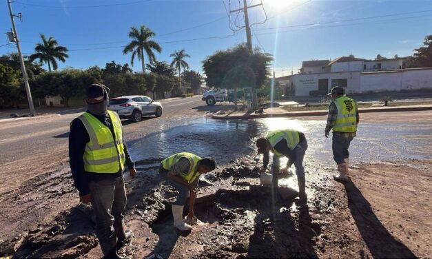 Con Eva Llanes progresa Juan José Ríos; la red de drenaje será la magna obra de su gobierno
