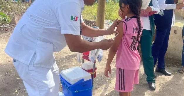 Secretaría de Salud supervisa campaña de vacunación contra el sarampión en el sur de Sinaloa
