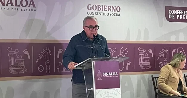 Separarán del cargo a funcionarios que hagan proselitismo: Rocha MoyaEl gobernador advierte cero tolerancia a actos anticipados rumbo al proceso electoral