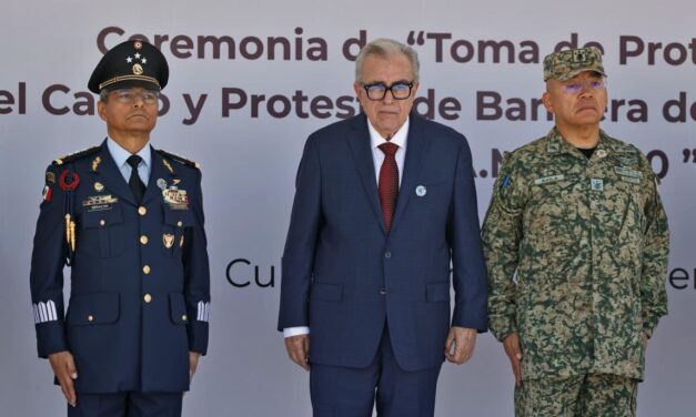 Se renueva el mando en la Base Aérea Militar No. 10; Rocha Moya reconoce labor de la Fuerza Aérea
