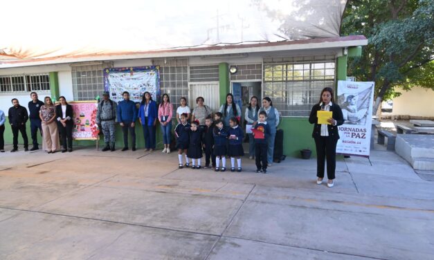 Alcaldesa de Juan José Ríos participa en jornada por la paz y refuerza vínculo con estudiantes