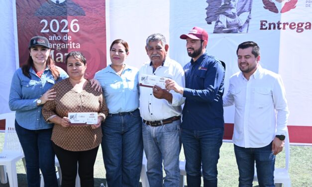 Pescadores de Juan José Ríos reciben renovación de tarjetas del programa Bienpesca