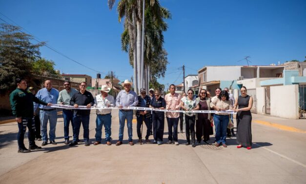 Tras 44 años de espera, pavimentan el bulevar Juventud en la Makarenko