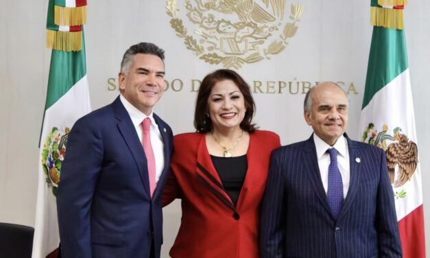 Guasavense toma protesta como senadora suplente durante licencia de Paloma Sánchez
