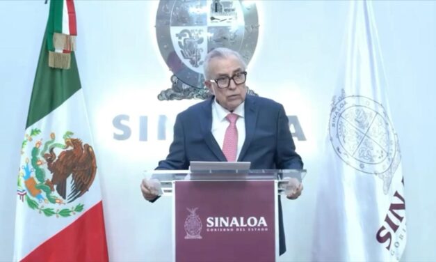 Rocha Moya pide licencia como gobernador en medio de investigación federal