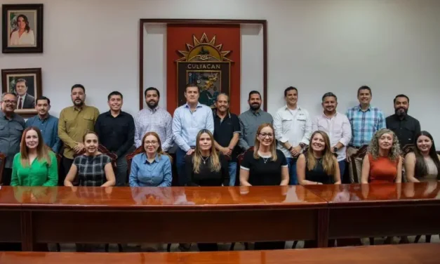 Alcaldesa de Culiacán exige a su gabinete reforzar resultados en colonias