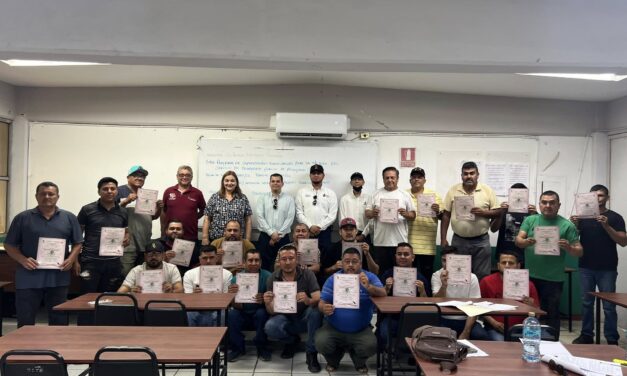 Capacitan a choferes del transporte público en Guasave para mejorar servicio y seguridad