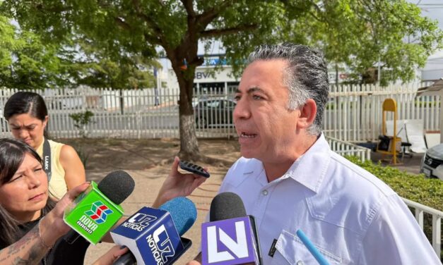 Enrique Inzunza prevé regresar al Senado; Javier Corral confirma encuentro con el legislador en Culiacán