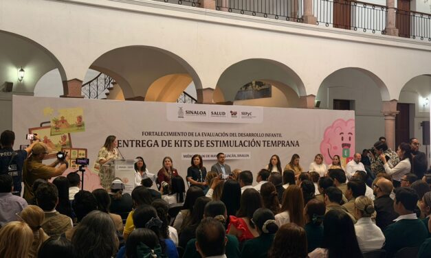 Recibe DIF Juan José Ríos kits de estimulación temprana para fortalecer el desarrollo infantil