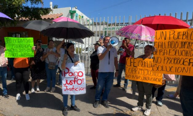 Vecinos toman oficinas de CFE en Guasave; exigen revisión real a recibos con cobros “impagables”
