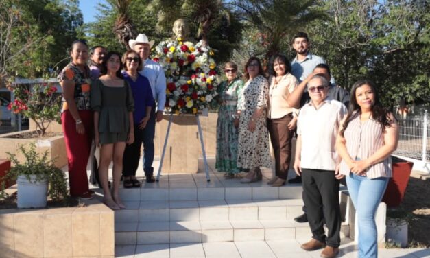 Guasave honra la memoria del Dr. Raúl Cervantes Ahumada en el 431 aniversario de la fundación del municipio