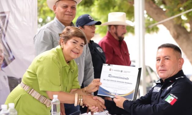 Alcaldesa reconoce labor policial y anuncia bono especial por el Día del Policía en Guasave