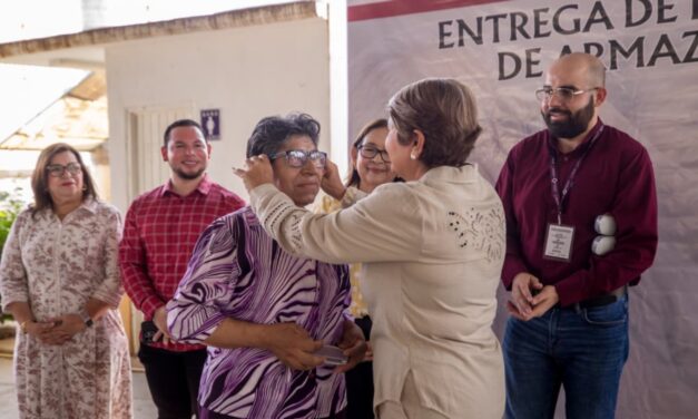 DIF GUASAVE ENTREGA LENTES PARA FORTALECER LA SALUD VISUAL DE LAS FAMILIAS
