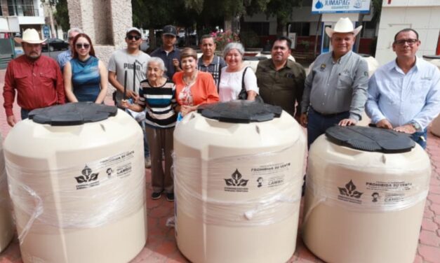 ENTREGA AYUNTAMIENTO DE GUASAVE TINACOS SUBSIDIADOS PARA FORTALECER EL ABASTECIMIENTO DE AGUA EN LOS HOGARES