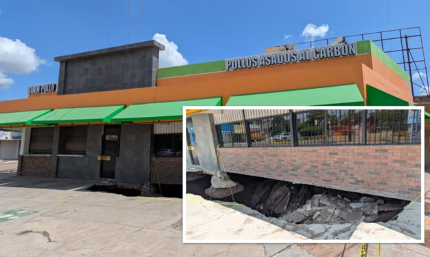Lluvias agrandan cavidad bajo local comercial y aumenta preocupación en Guasave