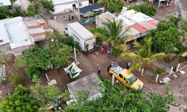 Apoyan a familias afectadas por marejadas en El Caracol y El Huitussi