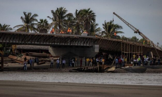 GOBERNADORA ATIENDE DEMANDAS DE RESTAURANTEROS Y SUPERVISA AVANCE DEL PUENTE BOCA DEL RÍO-LAS GLORIAS